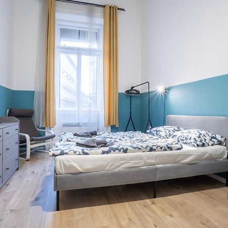 4-Bedroom Comfort Apartment In The Citycenter F38 Budapest Exterior foto